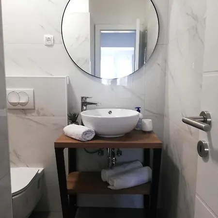 House Kala N29 Езера