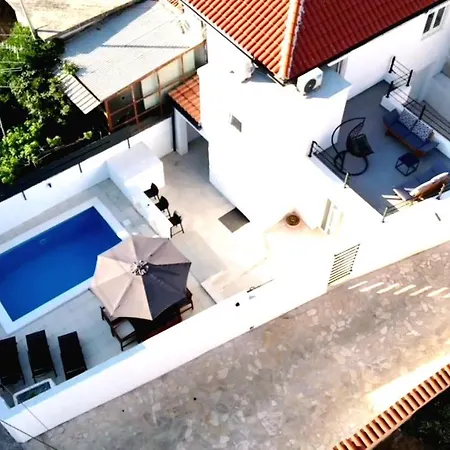 House Kala N29 Hébergement de vacances Jezera