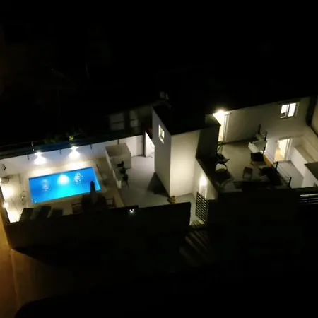 House Kala N29 Езера