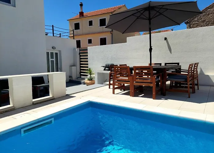 House Kala N29 Hébergement de vacances Jezera