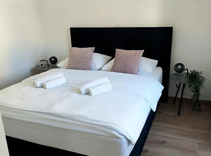 House Kala N29 Hébergement de vacances Jezera